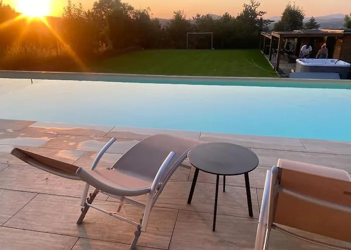 A La Comme A La Campagne Holiday home Taulhac-Pres-le-Puy